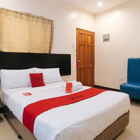 Reddoorz At V-Cat Apartelle Sampaloc Манила Екстериор снимка
